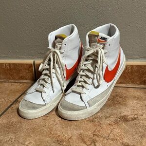 Nike Blazer Mid 77 White Mantra Orange